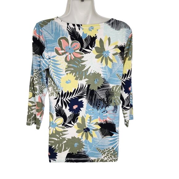 T by Talbots Womens Tee T Shirt Size SP Floral Grommet Tab 3/4 Sleeve Scoop Neck - Picture 2 of 10